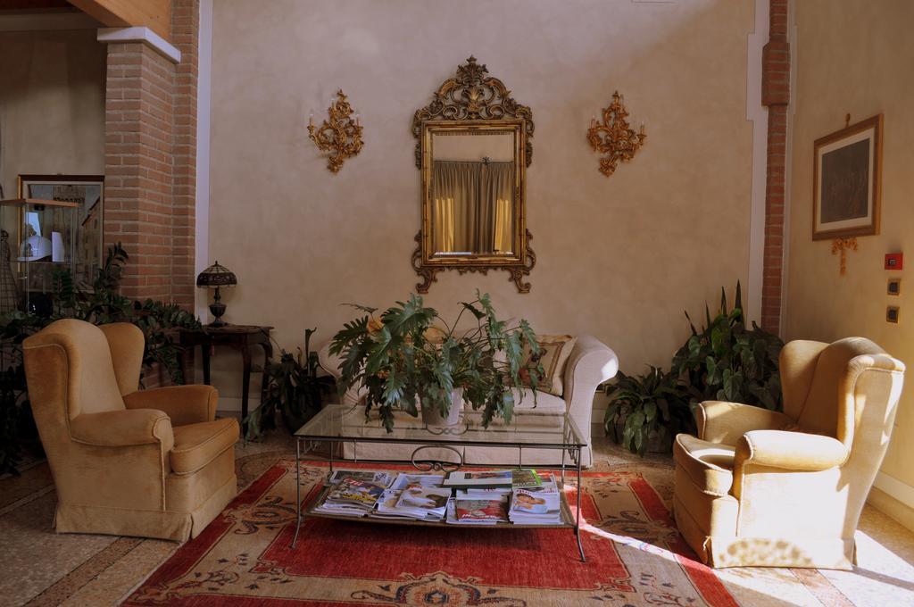 Hotel La Corte Bedizzole Екстер'єр фото
