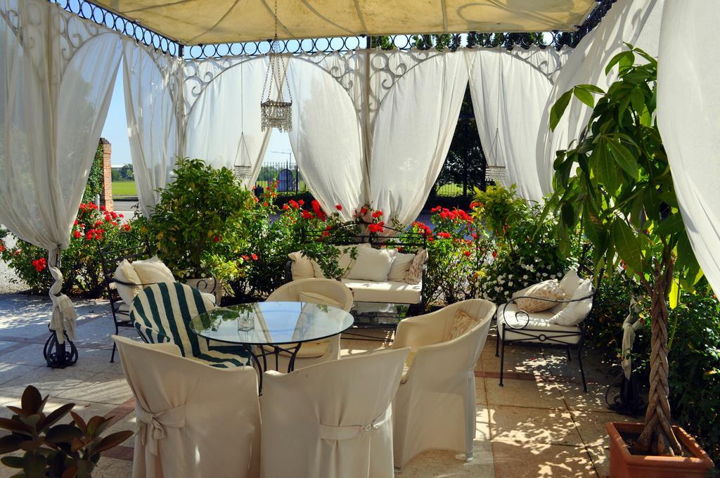 Hotel La Corte Bedizzole Екстер'єр фото